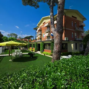 Versilia 2*, Lido di Camaiore Italia